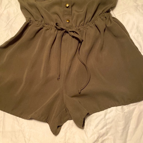 Olive Romper by Bebop - Picture 3 of 4